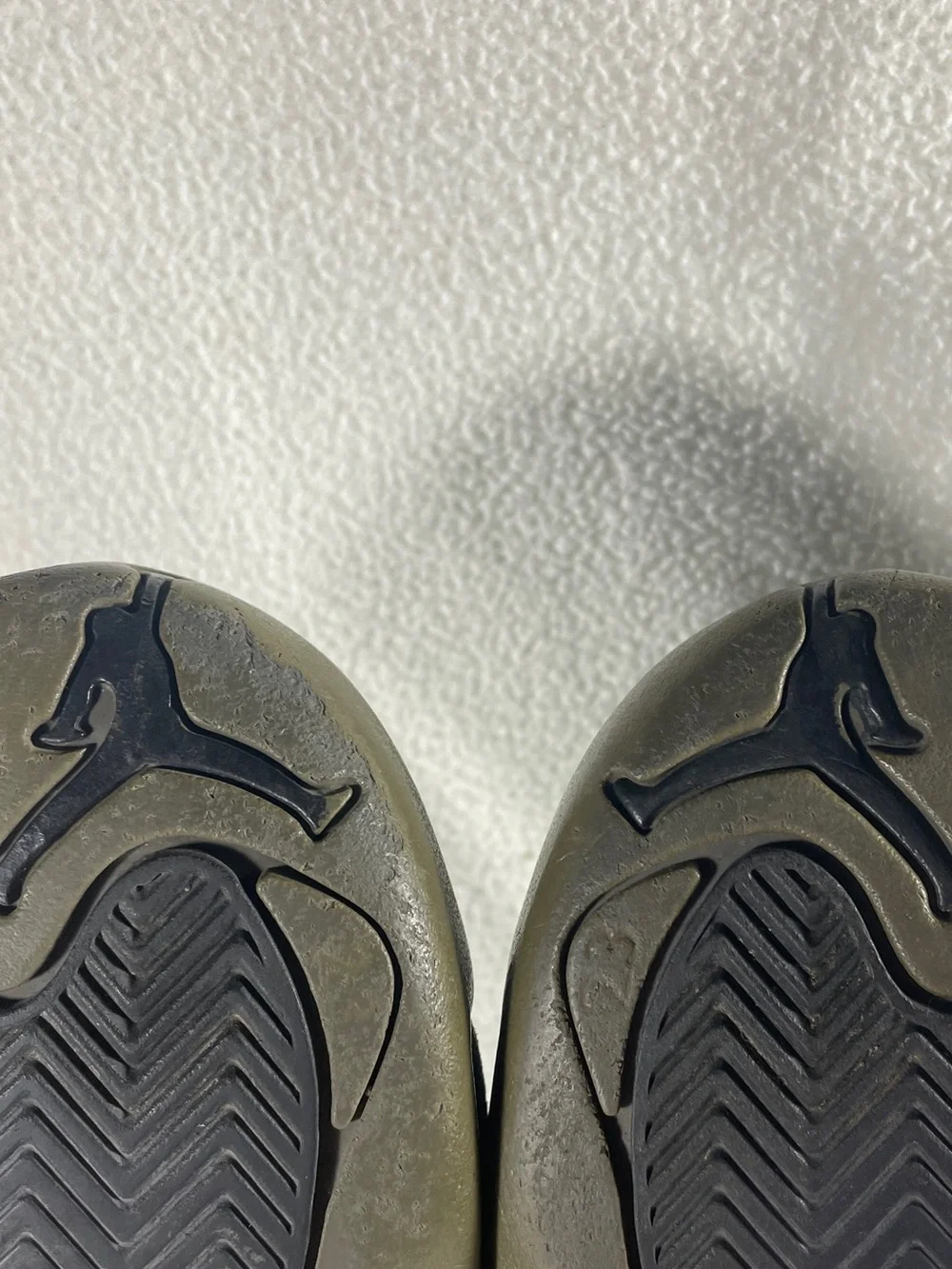 Nike Air Jordan 12 Retro Wool Dark Grey Mens Size 10 852627-003